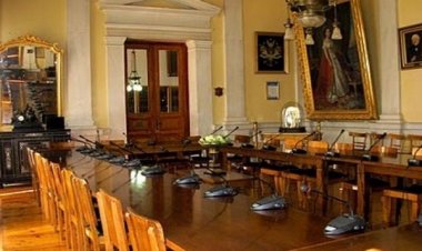 Απόρριψη αιτήματος για πολεοδομική υποστήριξη στον Δήμο Μυκόνου από το Δημοτικό Συμβούλιο Σύρου – Ερμούπολης