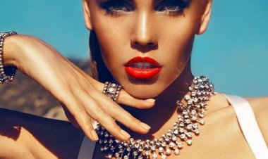 6 Tips για μάτια λιγότερο πρησμένα την άλλη μέρα, μετά το ξενύχτι!!