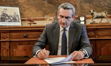 Aegean islands: Υπεγράφη η εργολαβική σύμβαση για την τριετή συντήρηση του επαρχιακού οδικού δικτύου σε Σέριφο, Σίφνο, Μήλο και Κίμωλο, ύψους 3,2 εκατ. ευρώ