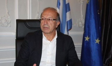 Απάντηση του Αντιπεριφερειάρχη Κυκλάδων Γ. Λεονταρίτη στις δηλώσεις του Προέδρου της ΠΕΔ Ν. Αιγαίου, Φ. Χατζηδιάκου