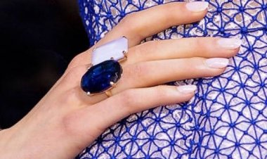 Οι 15 πιο γοητευτικές τάσεις των νυχιών summer 2018