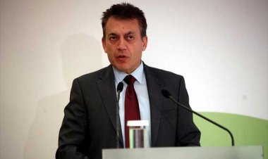 Η ΟΝΝΕΔ βραβεύει τον βουλευτή Κυκλάδων Γ. Βρούτση για την πολυετή προσφορά του στην ΟΝΝΕΔ και τη Ν.Δ.