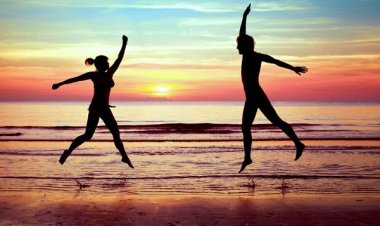 Οι 10 Δολοφόνοι της Ευτυχίας - Τι είναι αυτό που σας φρενάρει από το να είστε ευχαριστημένοι;