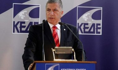 ΚΕΔΕ:Η κυβέρνηση συνεχίζει την αφαίρεση αρμοδιοτήτων από τους δήμους