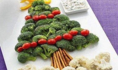 Το χριστουγεννιάτικο δέντρο των λαχανικών!!