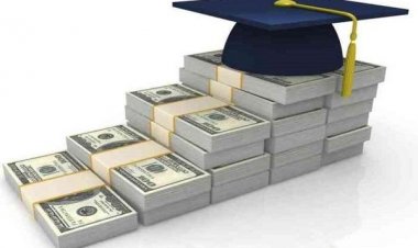 Η αθέατη θηλιά των φοιτητικών δανείων