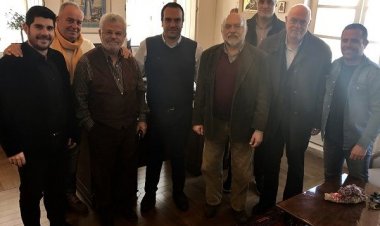 Συνάντηση του Δημάρχου Μυκόνου με τους Συρμαλένιο, Συρίγο και Μανιό, Βουλευτές Κυκλάδων ΣΥΡΙΖΑ