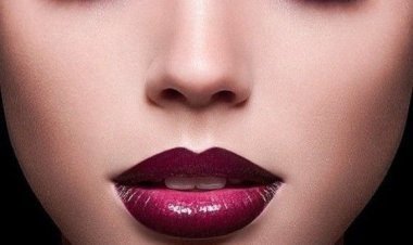 Σαρκώδη Χείλη, με φυσικό τρόπο!! Ένα μοναδικό lip balm!! (βήμα-βήμα)