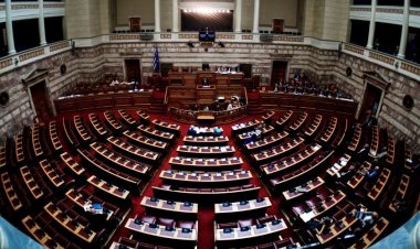 Προβάδισμα 8,5% διατηρεί η Νέα Δημοκρατία έναντι του ΣΥΡΙΖΑ σύμφωνα με δημοσκόπηση της Pulse