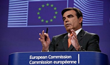 Politico: Μαργαρίτης Σχοινάς, ο νέος Έλληνας Επίτροπος, στην θέση του Αβραμόπουλου