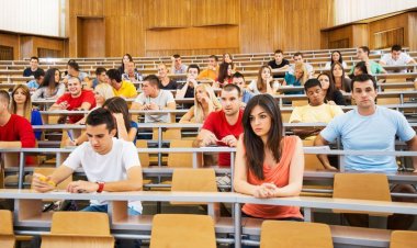 Πανελλαδικές 2020: Μειώνονται οι εισακτέοι στα ΑΕΙ από την ερχόμενη ακαδημαϊκή χρονιά