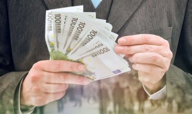 Ποινικός Κώδικας: Φωτογραφική διάταξη αμνηστεύει τραπεζικά στελέχη από κάθε ποινική ευθύνη