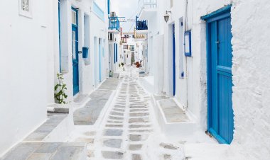 Τα Μυκονιάτικα σοκάκια στους πιο όμορφους δρόμους του κόσμου!!