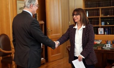 Ο Πρόεδρος της Βουλής ενημέρωσε την Αικατερίνη  Σακελλαροπούλου για την εκλογή της - Τα πρώτα λόγια της νέας Προέδρου της Δημοκρατίας!