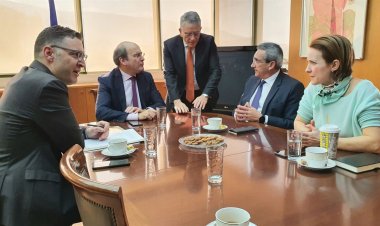 Την επείγουσα τροποποίηση του Ειδικού Χωροταξικού Σχεδίου για τις ΑΠΕ απαίτησαν Χατζημάρκος και Σιώτος από τον υπουργό Κωστή Χατζηδάκη