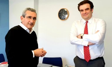 Ο ψηφιακός μετασχηματισμός των νησιών του Ν.Αιγαίου και η βελτίωση των υπηρεσιών προς τους πολίτες, στην συνάντηση Πιερρακάκη - Χατζημάρκου