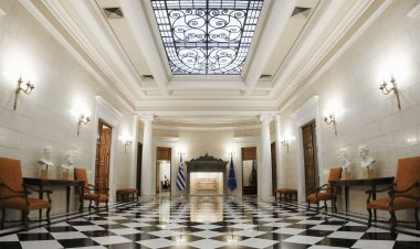 Coronavirus : Τι μέτρα αποφασίστηκαν στην κυβέρνηση, Τέλος οι πτήσεις για Ιταλία, Αυστηροποίηση ελέγχων για όσους παραβιάζουν τον νόμο