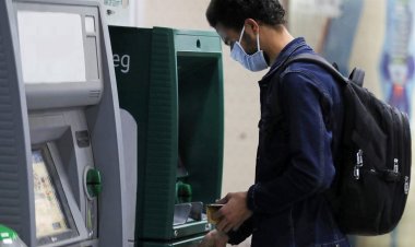 Coronavirus - Ένωση Τραπεζών: Δεν υπάρχει περιορισμός στις αναλήψεις μετρητών από τα ΑΤΜ