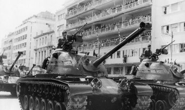 21η Απριλίου 1967: Το πραξικόπημα των συνταγματαρχών..... Η μέρα που «σίγησε» η Δημοκρατία.... [Video+pics]