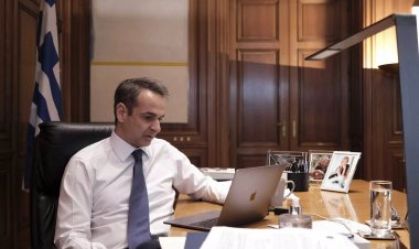 Greece Reopens to Tourists: Έκτακτη τηλεδιάσκεψη Μητσοτάκη με Χαρδαλιά και Τσιόδρα!! Ανησυχία και εγρήγορση!! Τα σενάρια για τοπικά lockdown!!