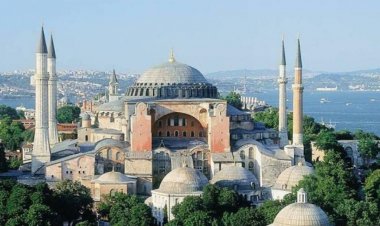 Hagia Sofia: Τουρκικό δικαστήριο θα ανακοινώσει την απόφαση για την Αγία Σοφία εντός 15 ημερών
