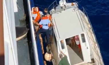 Σώοι και καλά στην υγεία τους οι τέσσερις επιβαίνοντες ιστιοφόρου που παρουσίασε εισροή υδάτων