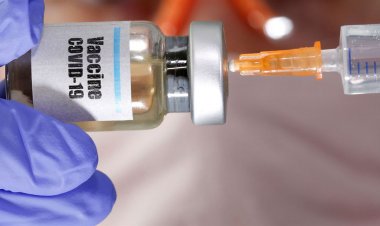 Coronavirus vaccine - AstraZeneca: Ελπίζουμε για παράδοση των πρώτων εμβολίων για τον COVID-19 στα τέλη του 2020