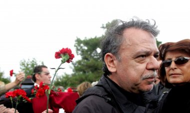 Πέθανε ο Ν. Μπελογιάννης, γιος του εμβληματικού αγωνιστή της Αριστεράς Νίκου Μπελογιάννη και της Έλλης Παππά