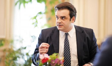 Coronavirus vaccine - Κ. Πιερρακάκης: Θα υπάρχει αυτόματο ραντεβού για το εμβόλιο