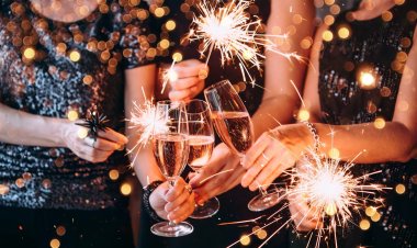 Coronavirus - Reveillon: Με μέτρα λόγω κορωνοϊού το φετινό Ρεβεγιόν!! Εστίαση με τραπεζάκια έξω!! Τι θα επιτρέπεται και τι όχι!!