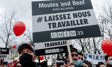 Hôtellerie-Restauration:Χιλιάδες διαδηλωτές στους δρόμους του Παρισιού υπέρ της επαναλειτουργίας ξενοδοχείων και εστιατορίων