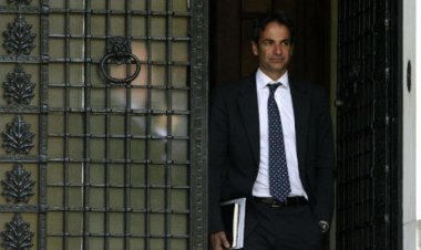 Scenarios for the elections: Τα "εμβόλια" απομακρύνουν τις εκλογές του Μαΐου!! «Τελευταία ευκαιρία» αναζητά ο Μητσοτάκης!!