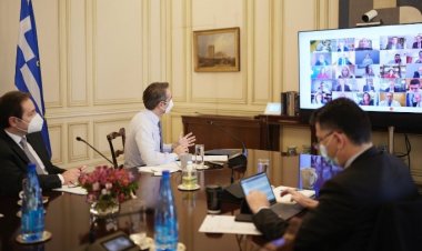 Omikron variant: Ο Μητσοτάκης θα ανακοινώσει νέα μέτρα στο υπουργικό συμβούλιο