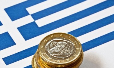 30-year bond - Bloomberg: Με την έκδοση του 30ετούς ομολόγου η Ελλάδα ολοκληρώνει την επάνοδό της στις κεφαλαιαγορές