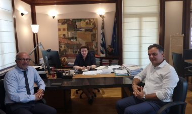 Syros Culture - Λεονταρίτης: "Κατάργηση όλων των υφιστάμενων επιτροπών για τα ετοιμόρροπα κτίρια και αντικατάστασή τους από μία (fast track) Επιτροπή με έδρα τη Σύρο"