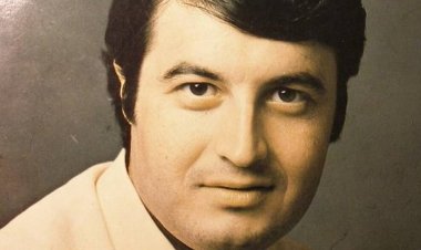 Έφυγε από τη ζωή ο σπουδαίος τραγουδιστής των 70ς Λευτέρης Μυτιληναίος