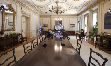 Government: Άνω-κάτω η κυβέρνηση με τα αλληλοαδειάσματα Υπουργών!!