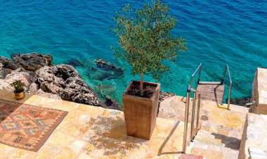 Tourism season 2021 -  Le Point: «Η Ελλάδα χωρίς τις Κυκλάδες (ή σχεδόν) -  («La Grèce sans les Cyclades (ou presque)»