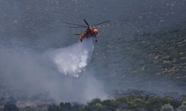 Aegean Islands: Φωτιά στην Κέα - Στέλνονται ενισχύσεις από το Λαύριο