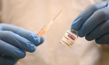Coronavirus vaccination - ΕΟΦ: Ενημέρωση για τα Περιστατικά Θρόμβωσης με Θρομβοπενία μετά τη λήψη του εμβολίου VAXZEVRIA της AstraZeneca