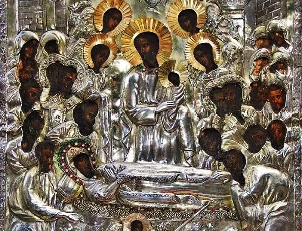 Η Ελλάδα τιμά την Κοίμηση της Παναγίας - Ο απίστευτος δεσμός μας με τη μητέρα του Θεανθρώπου