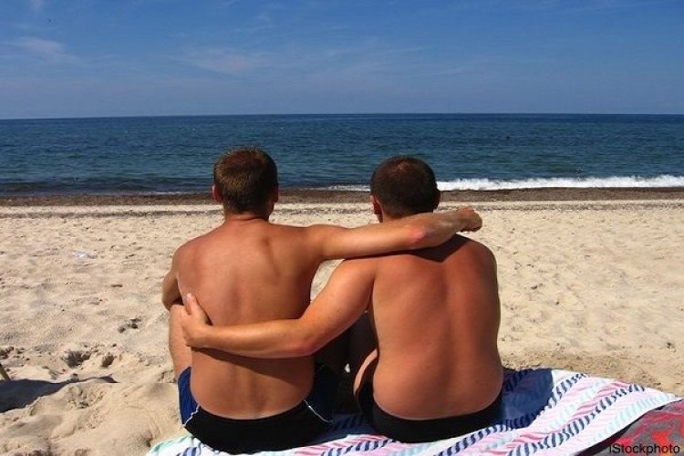 Αλγόριθμος ξεχωρίζει τους γκέι από τους στρέιτ μόνο από φωτογραφίες