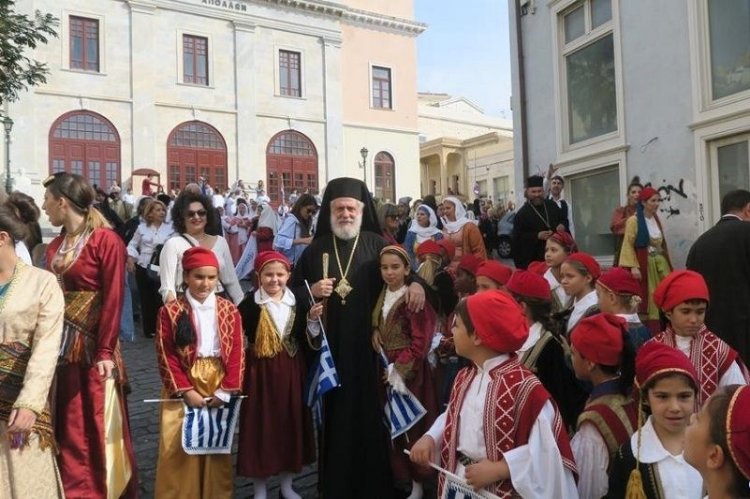 Επίσημη Δοξολογία και παρέλαση για την Εθνική Εορτή στην Ερμούπολη
