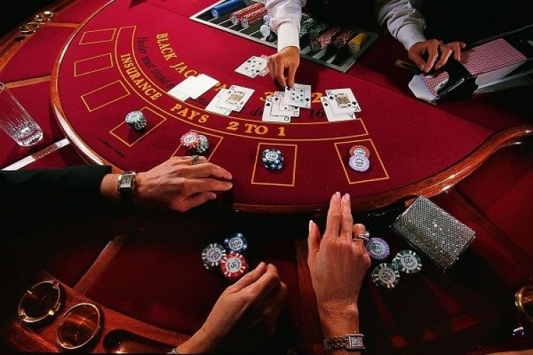 Στη διαβούλευση το νομοσχέδιο για τα καζίνο στη Μύκονο και την Κρήτη