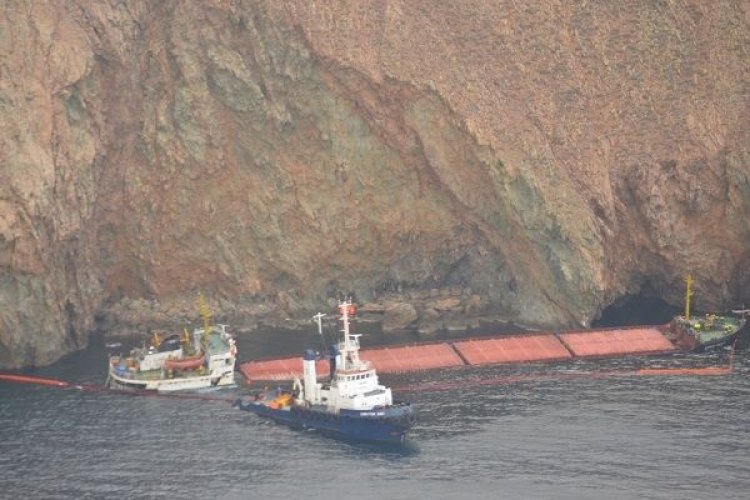 Μύκονος: Ξεκινά επιχείρηση αντιρρύπανσης στο Τραγονήσι, μετά το ναυάγιο του ''LITTLE SEYMA''