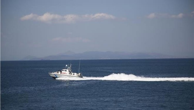 Ερευνες για τον εντοπισμό 23χρονου επιβάτη στη θαλάσσια περιοχή Ανδρου-Τήνου