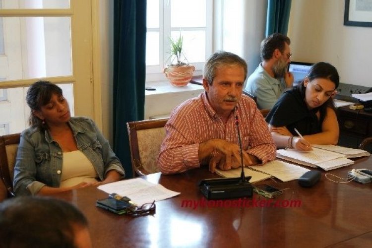 Παραιτήθηκε ο Δημήτρης Ρουσουνέλος λόγω κυλιόμενης εκπροσώπησης της Κ.Ε.ΠΟ.Μ (videos)