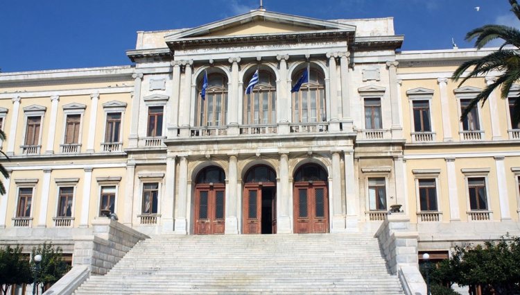 Με ταμειακό πλεόνασμα κλείνει η πρώτη θητεία της Δημοτικής αρχής Σύρου-Ερμούπολης