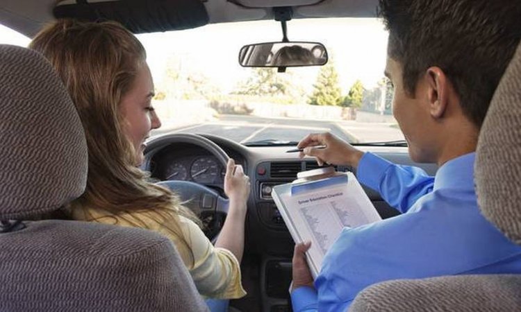 Διπλώματα οδήγησης: Νέα πενθήμερη αποχή των εξεταστών - Στον «αέρα» οι εξετάσεις των υποψηφίων οδηγών