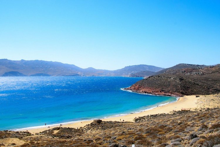 Εξαιρετικές για την ποιότητα των υδάτων κολύμβησης, χαρακτηρίζονται οι παραλίες της Ελλάδας